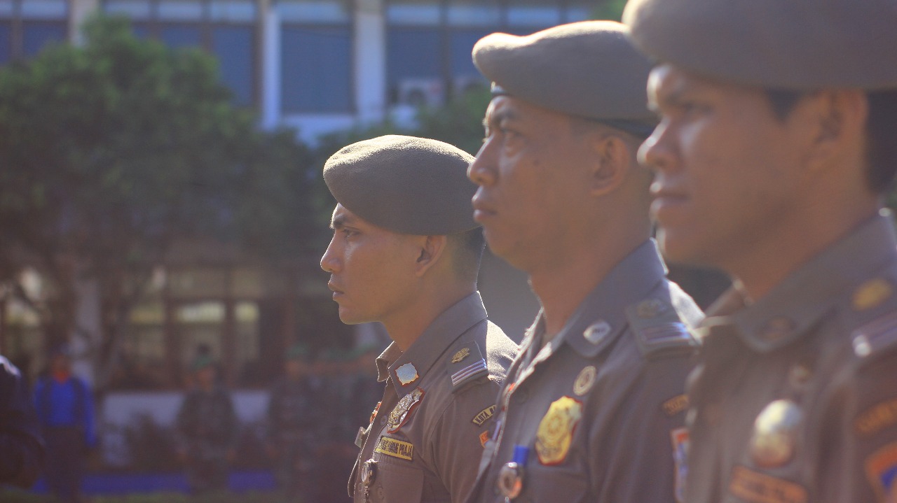 Peringati HUT Satpol PP, Damkar, dan Hari Perawat Nasional, Plt Wali Kota Sampaikan Pesan Jelang Tahun Politik